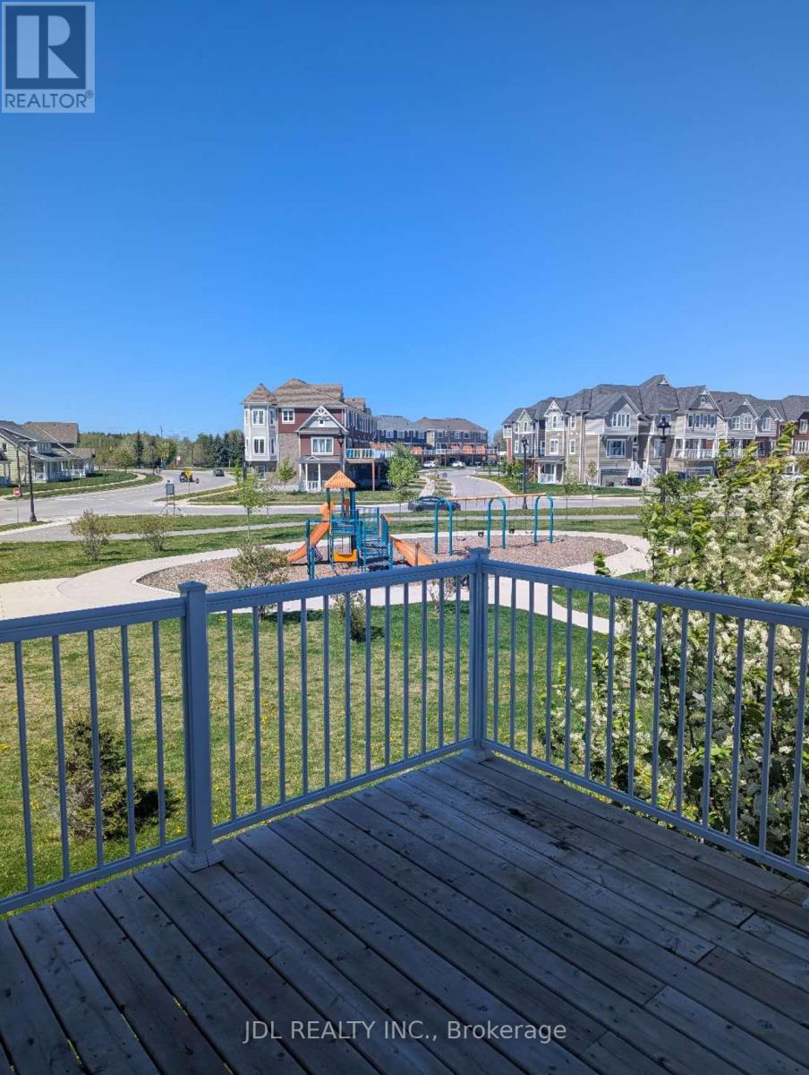 40 Village Gate Drive, Wasaga Beach, Ontario  L9Z 0J7 - Photo 15 - S12214865