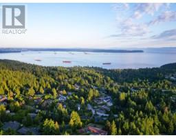 4663 Woodridge Place, West Vancouver, Ca