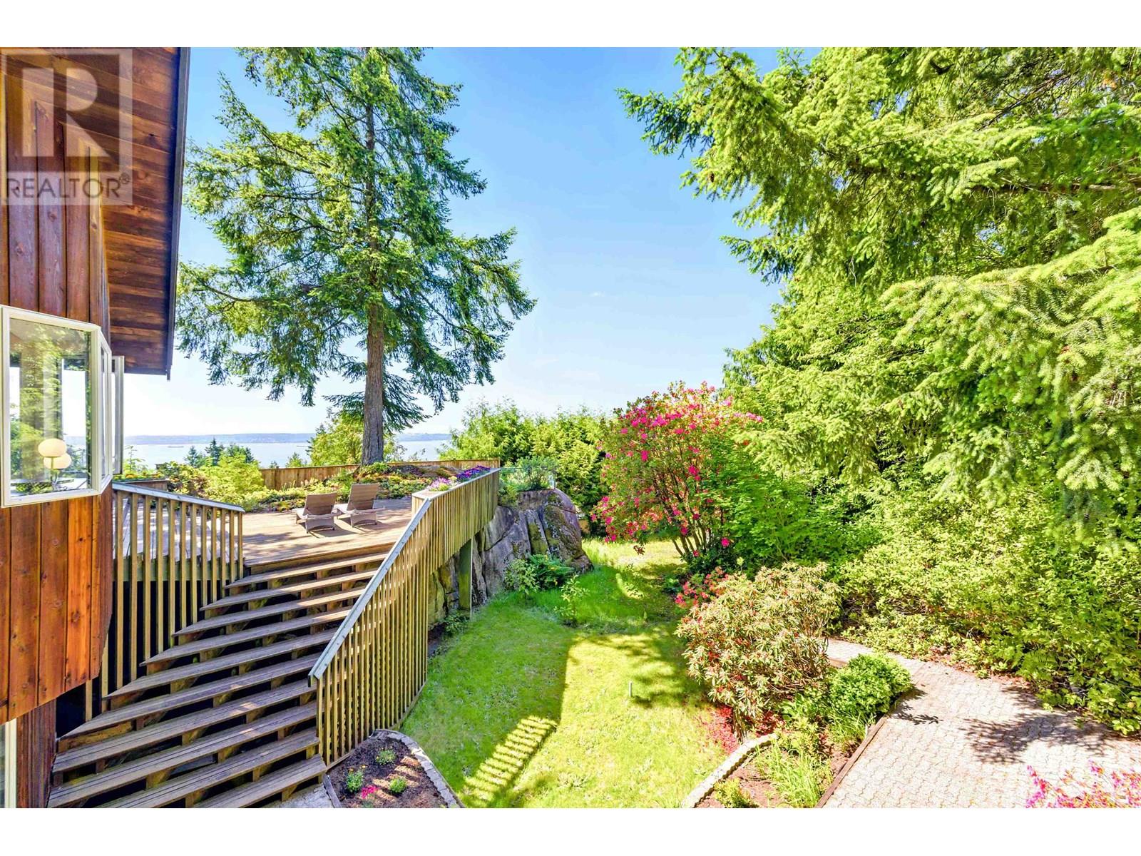 4663 Woodridge Place, West Vancouver, British Columbia  V7S 2X1 - Photo 24 - R3011557
