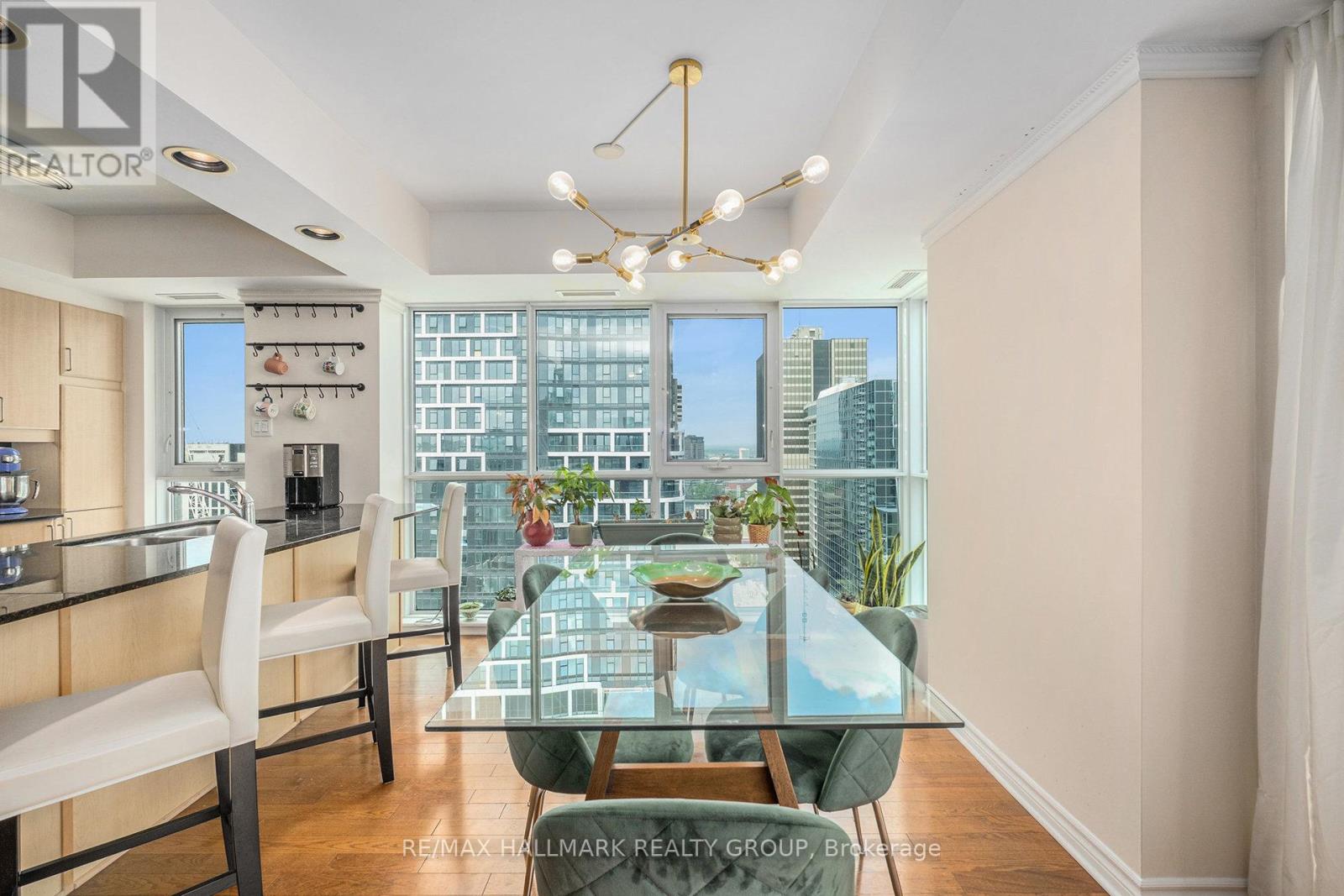 Ph4 - 445 Laurier Avenue W, Ottawa, Ontario  K1R 0A2 - Photo 12 - X12217720