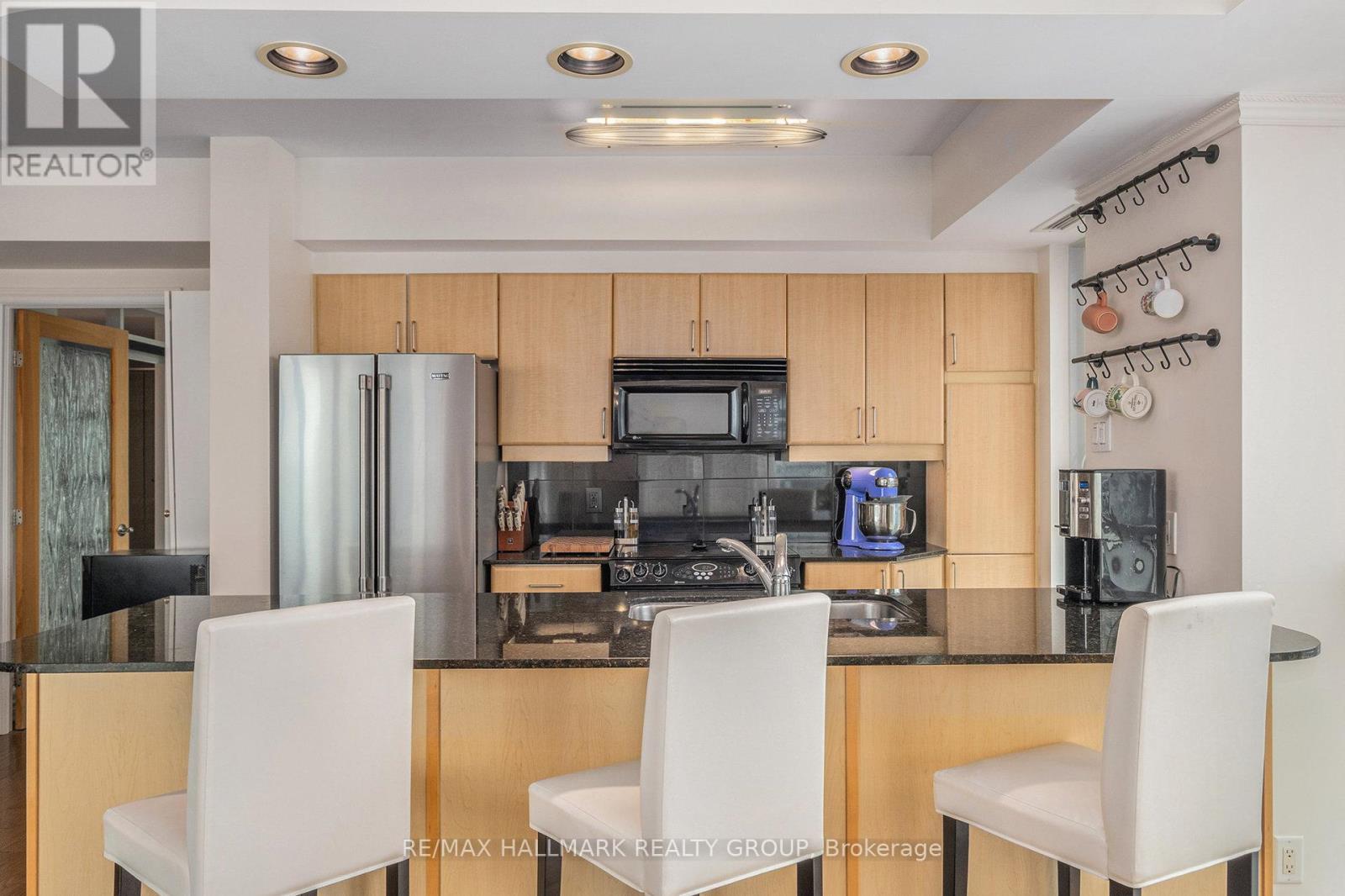 Ph4 - 445 Laurier Avenue W, Ottawa, Ontario  K1R 0A2 - Photo 17 - X12217724