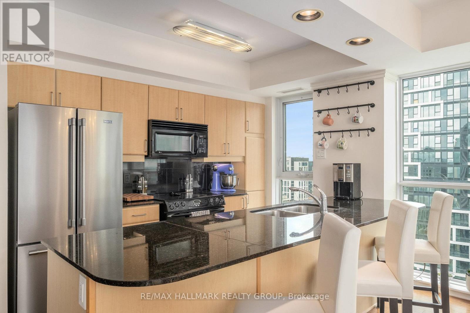 Ph4 - 445 Laurier Avenue W, Ottawa, Ontario  K1R 0A2 - Photo 18 - X12217724