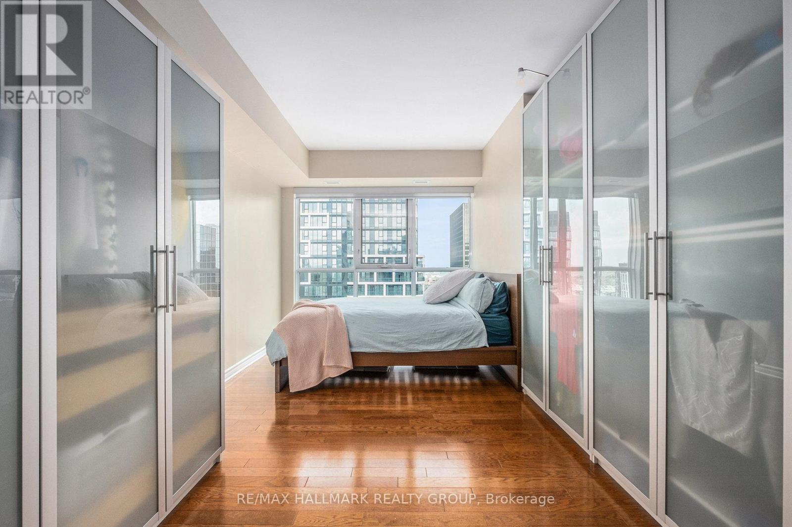 Ph4 - 445 Laurier Avenue W, Ottawa, Ontario  K1R 0A2 - Photo 26 - X12217724