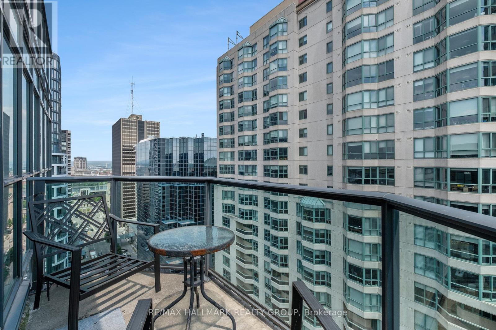 Ph4 - 445 Laurier Avenue W, Ottawa, Ontario  K1R 0A2 - Photo 32 - X12217724