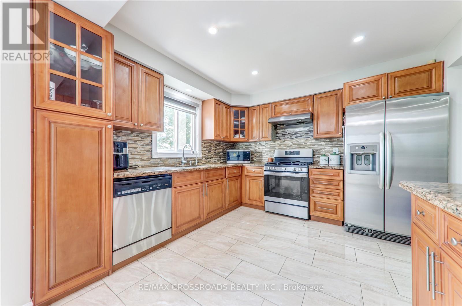 75 Wandering Trail, Toronto, Ontario  M1X 1K1 - Photo 14 - E12215329