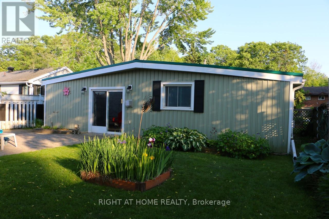24 Brennan Avenue, Barrie, Ontario  L4N 3X3 - Photo 5 - S12115426