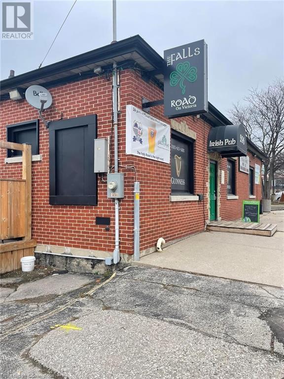 296 Victoria Street N, Kitchener, Ontario  N2H 6R9 - Photo 4 - 40740525