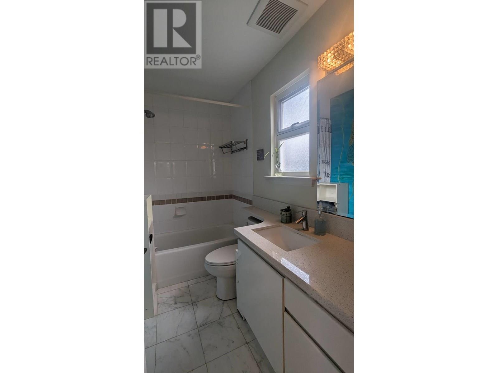 2952 W 8th Avenue, Vancouver, British Columbia  V6K 2C1 - Photo 9 - R3015115