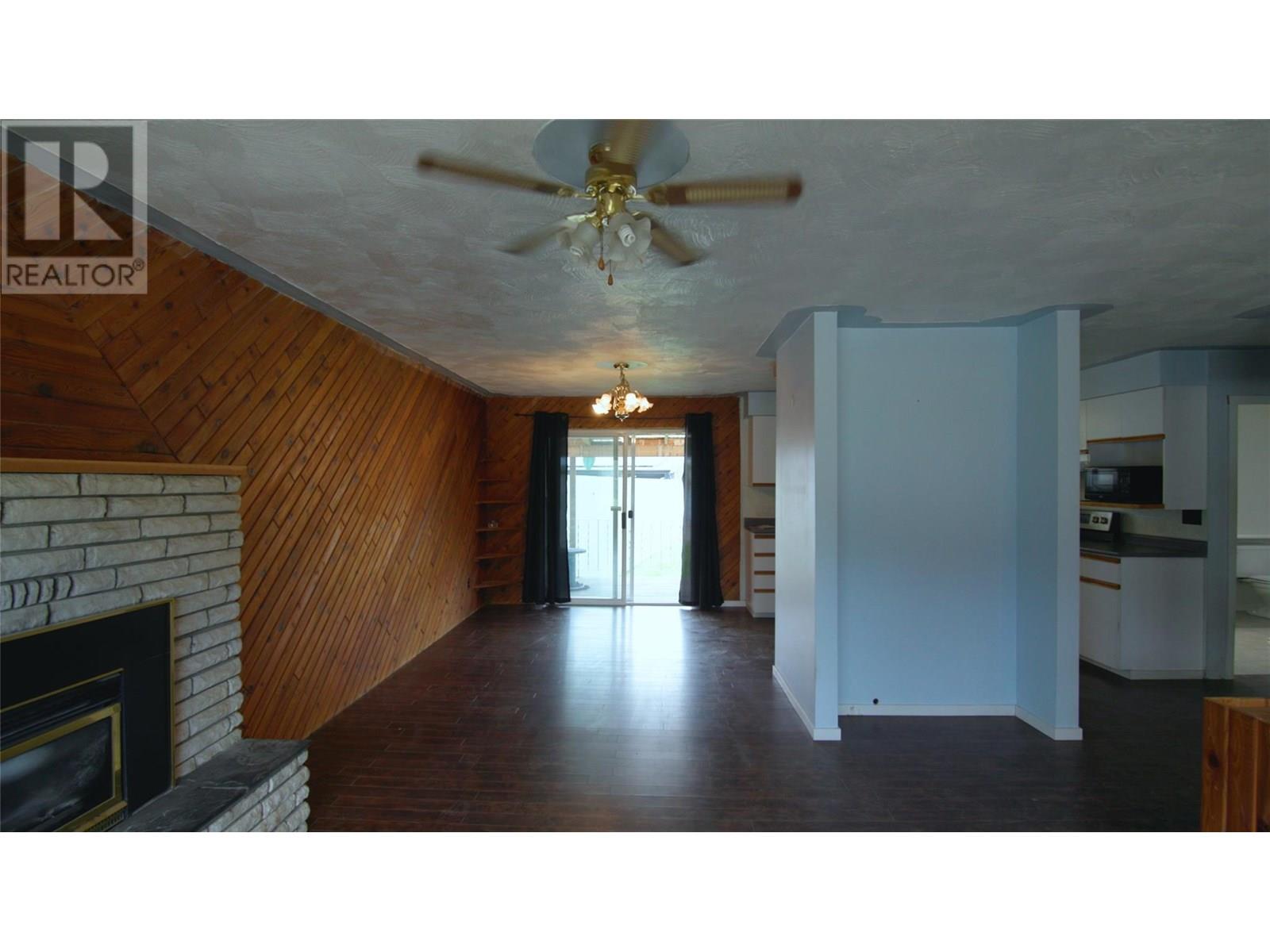 468 Vla Road, Chase, British Columbia  V0E 1M0 - Photo 5 - 10349775