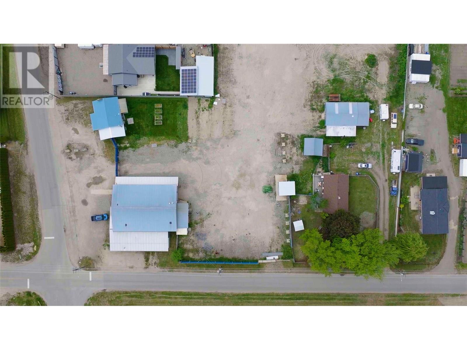 472 Vla Road, Chase, British Columbia  V0E 1M0 - Photo 2 - 10349781