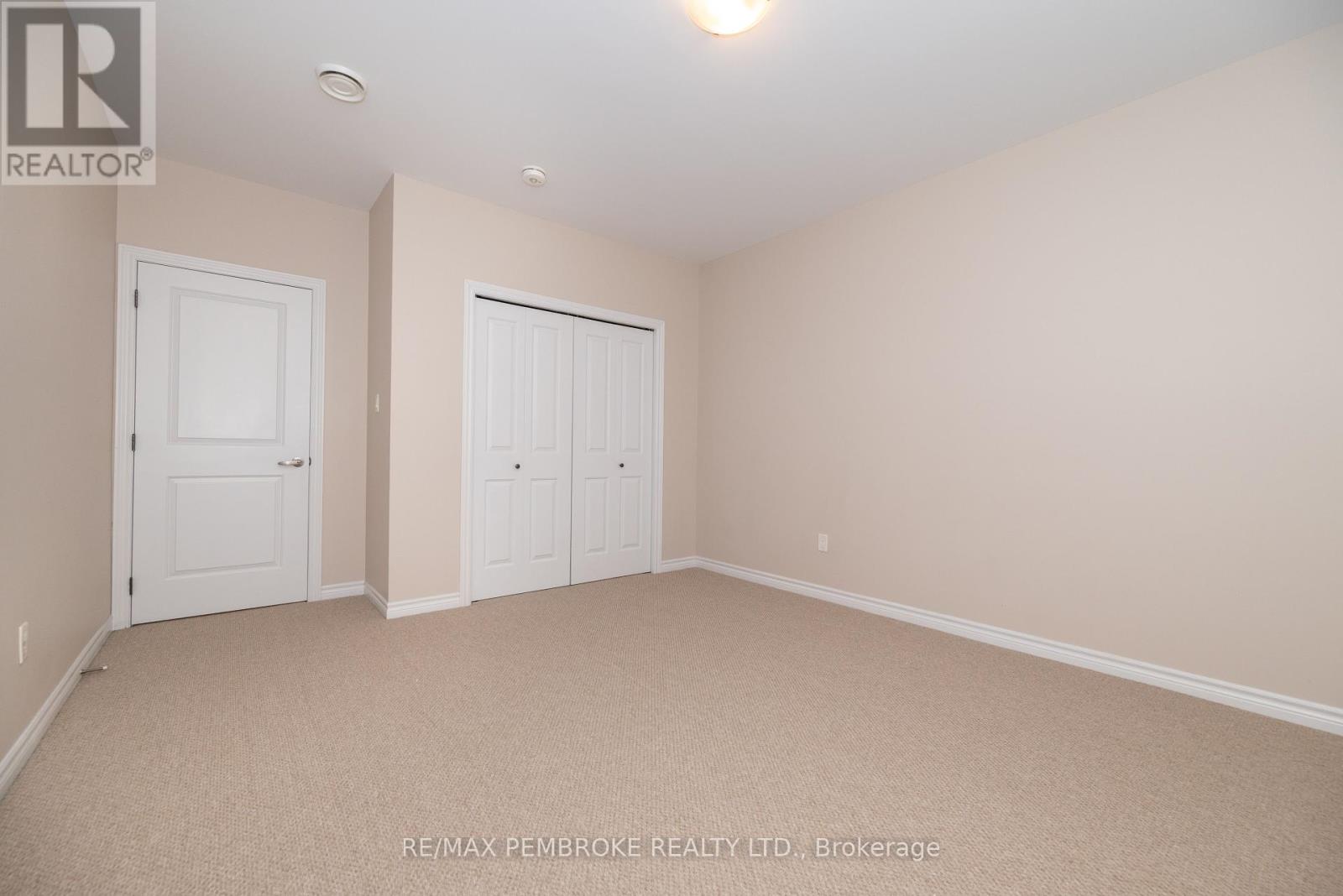 547 Gardner Crescent, Petawawa, Ontario  K8H 0C4 - Photo 30 - X12217709