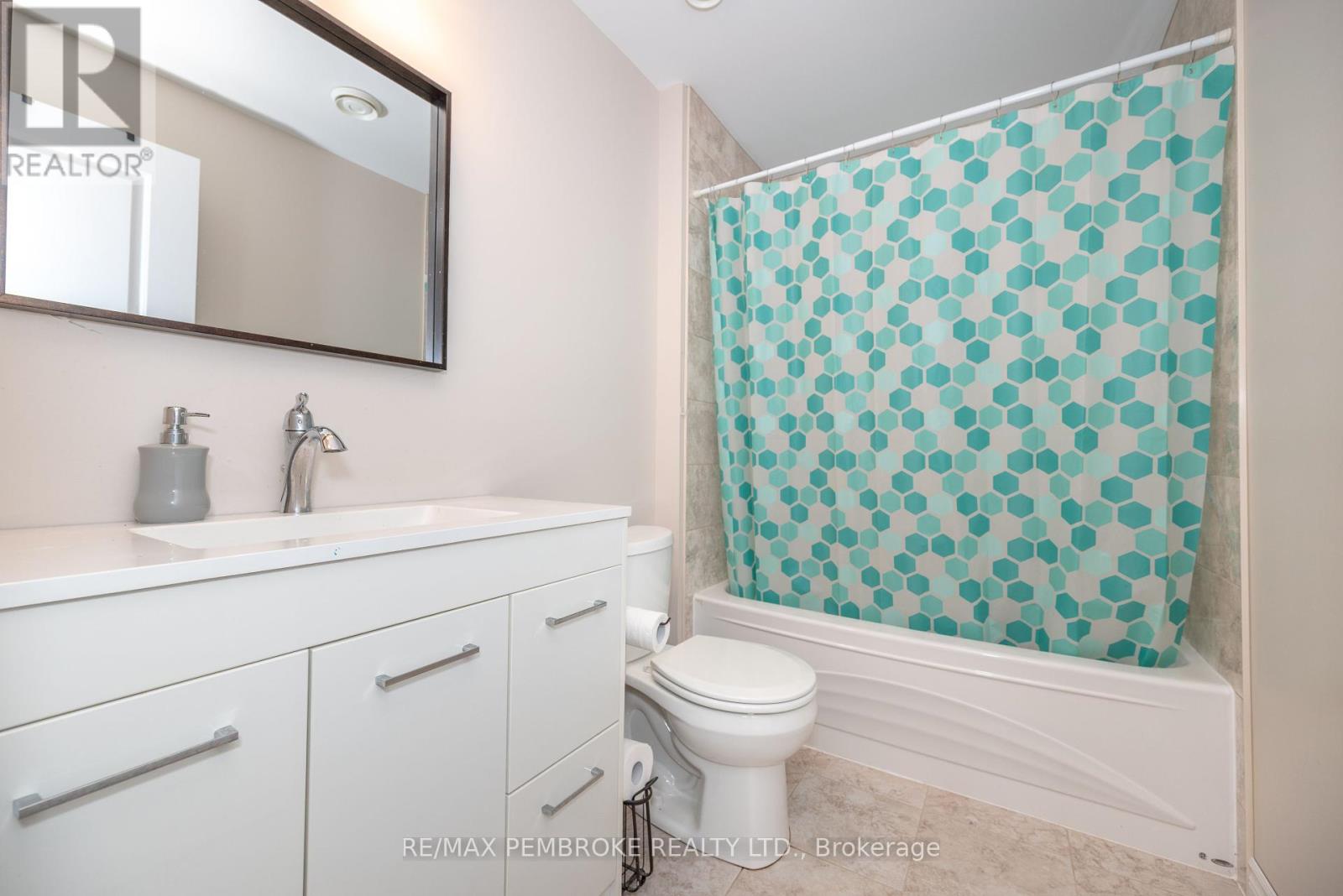 547 Gardner Crescent, Petawawa, Ontario  K8H 0C4 - Photo 32 - X12217709