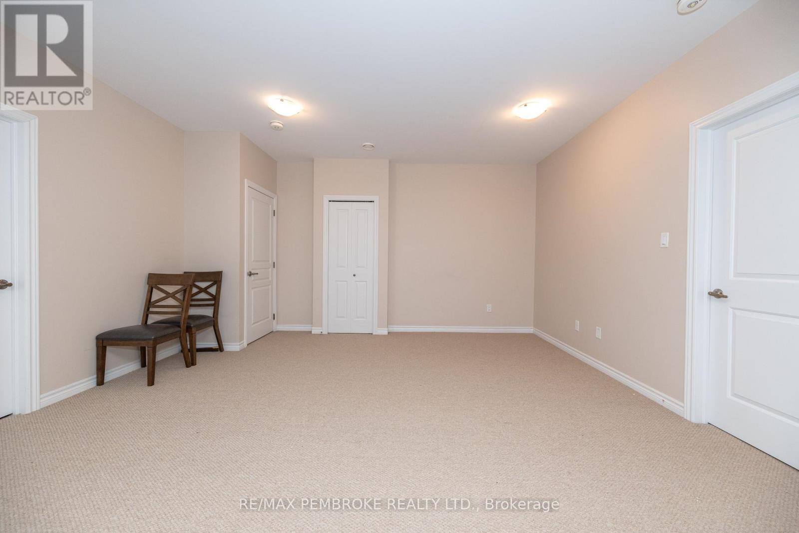 547 Gardner Crescent, Petawawa, Ontario  K8H 0C4 - Photo 34 - X12217709