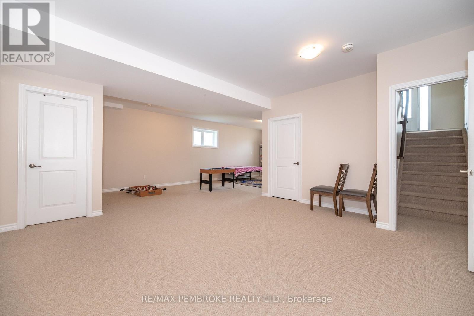 547 Gardner Crescent, Petawawa, Ontario  K8H 0C4 - Photo 35 - X12217709