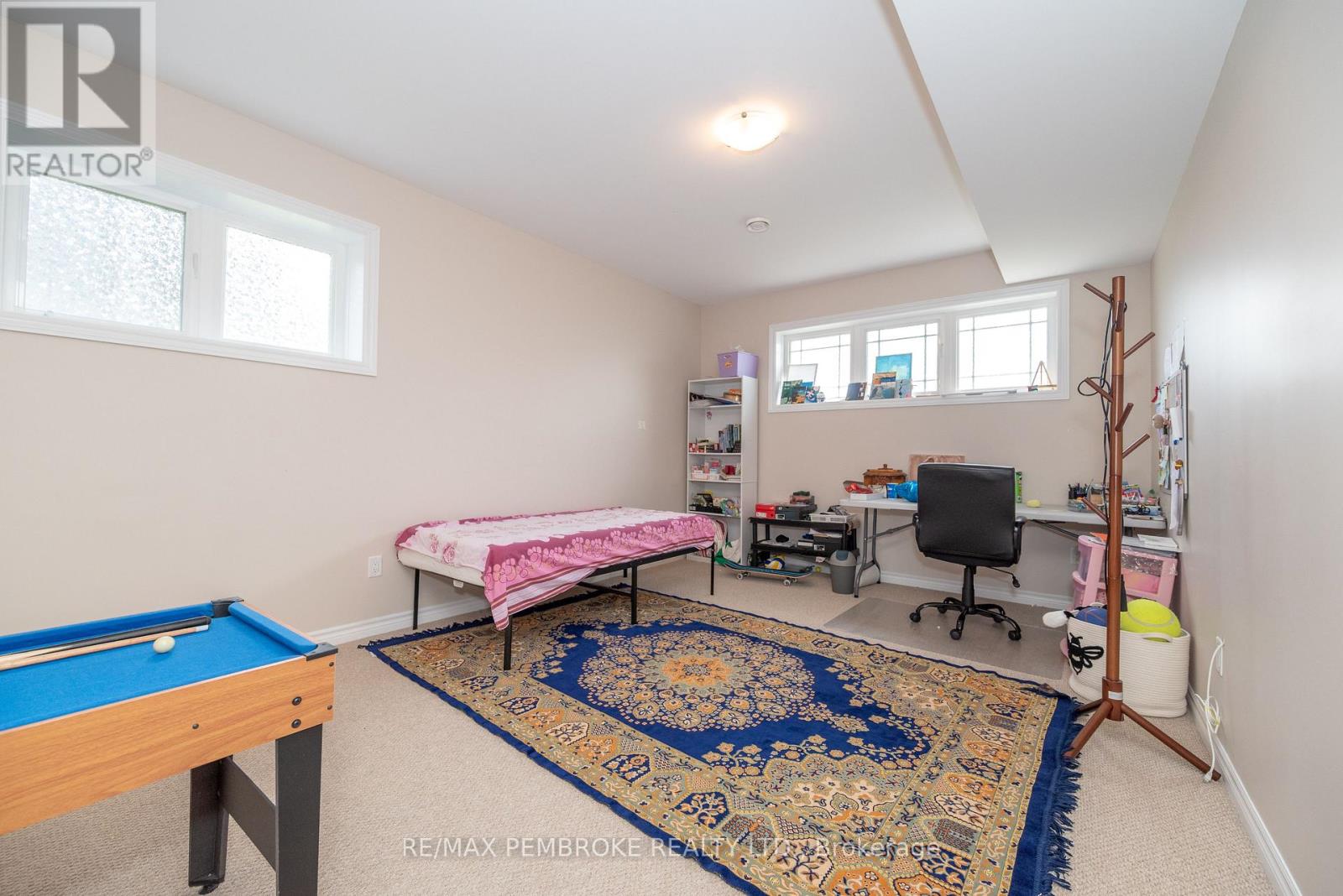 547 Gardner Crescent, Petawawa, Ontario  K8H 0C4 - Photo 38 - X12217709
