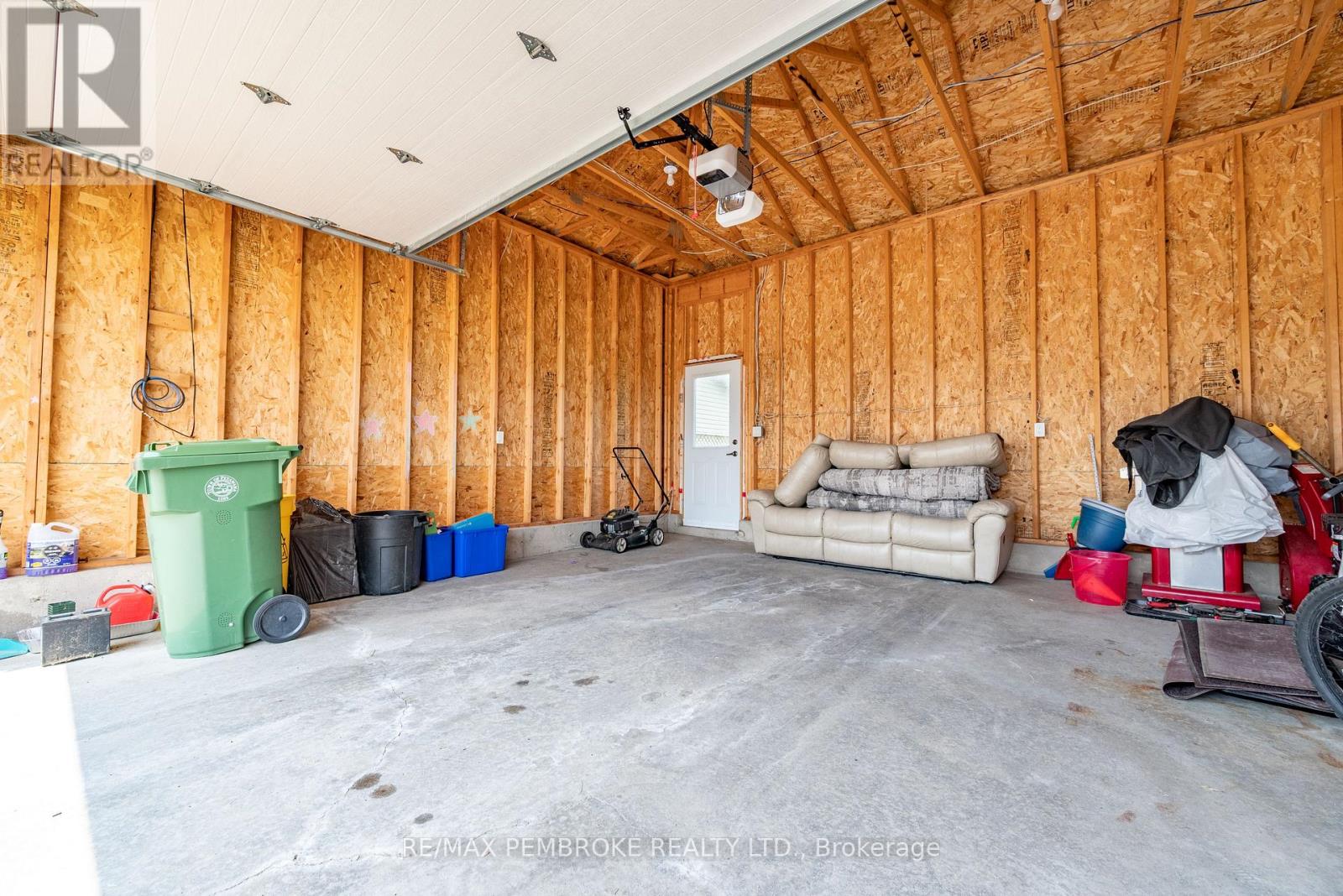 547 Gardner Crescent, Petawawa, Ontario  K8H 0C4 - Photo 43 - X12217709
