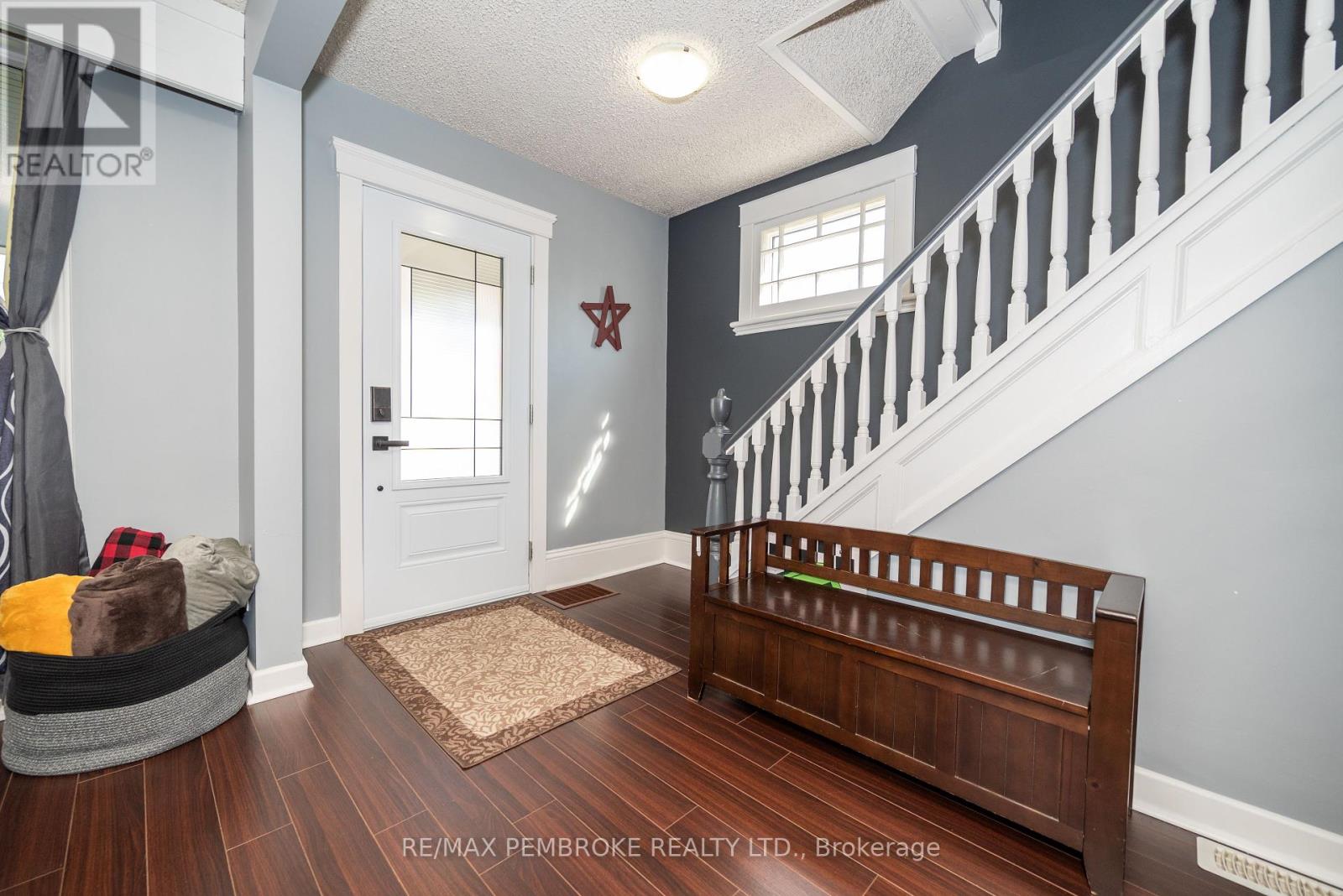 594 Miller Street, Pembroke, Ontario  K8A 6A2 - Photo 18 - X12217712