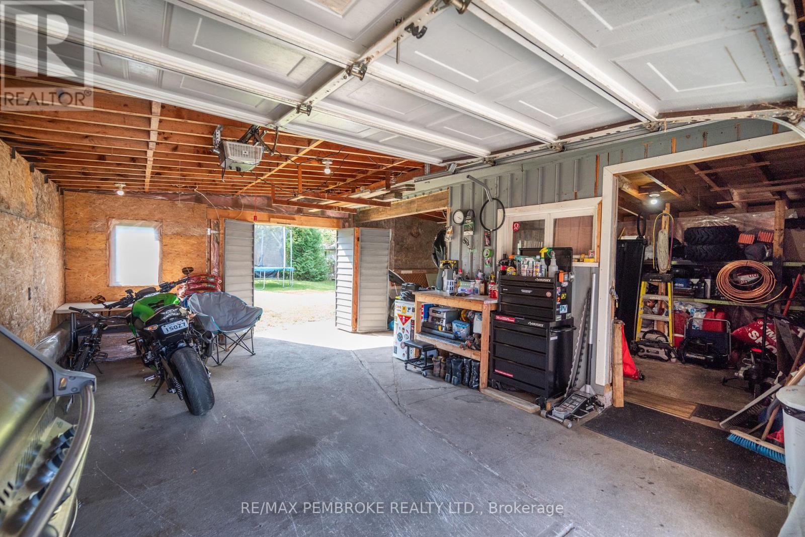 594 Miller Street, Pembroke, Ontario  K8A 6A2 - Photo 32 - X12217712