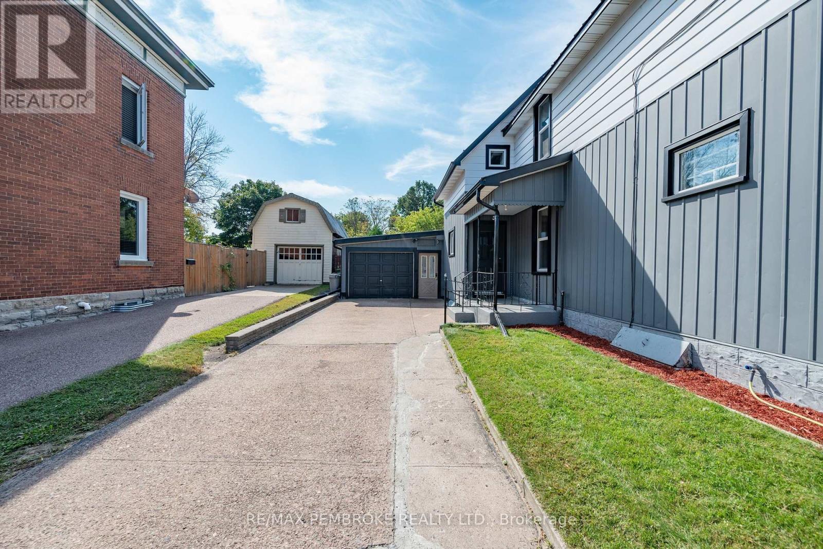 594 Miller Street, Pembroke, Ontario  K8A 6A2 - Photo 49 - X12217712