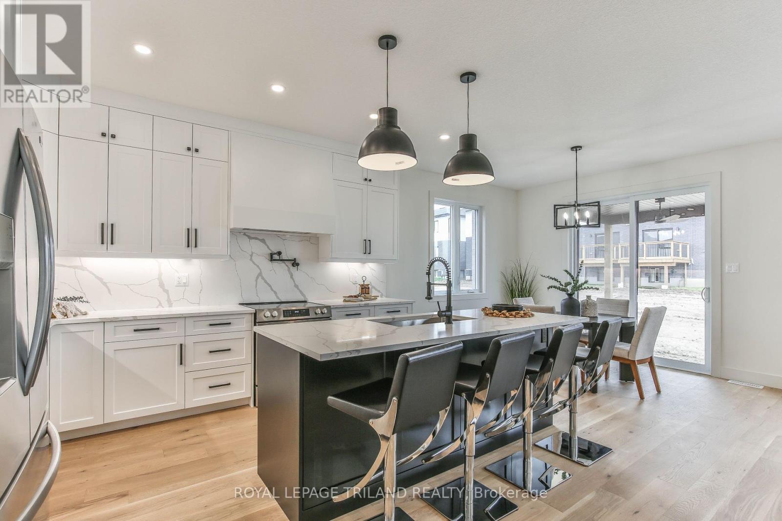 6484 Heathwoods Avenue, London South, Ontario  N6P 0J7 - Photo 9 - X12184950