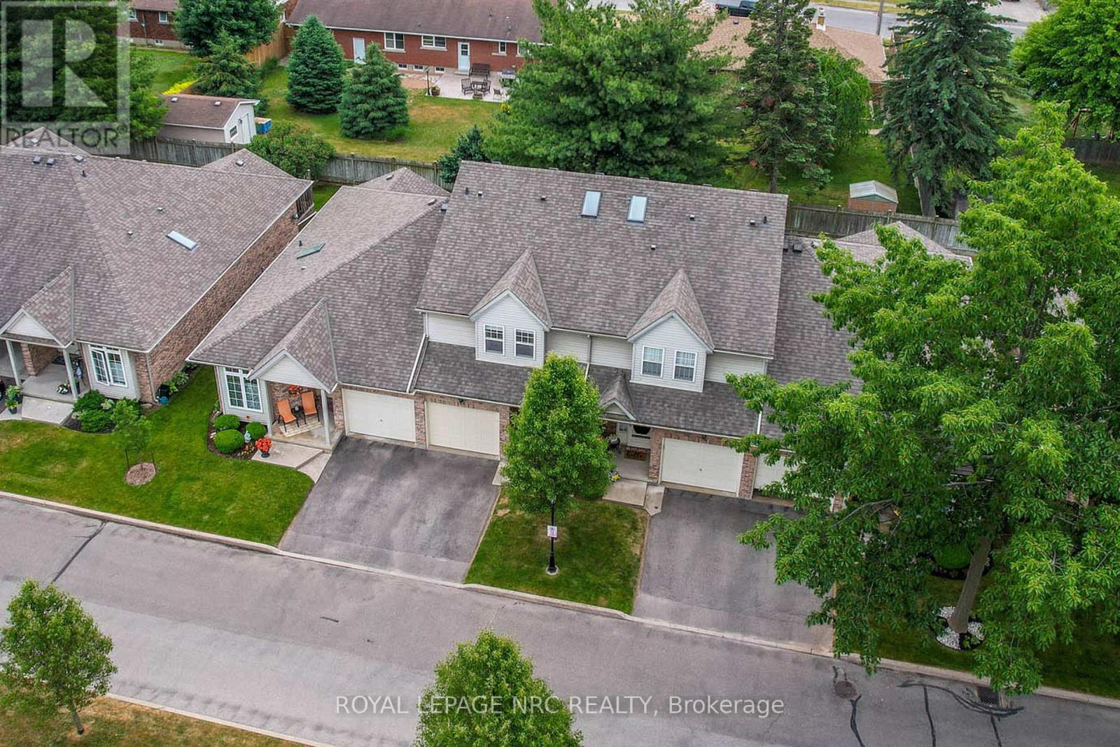28 - 5070 Drummond Road, Niagara Falls, Ontario  L2E 6E4 - Photo 2 - X12146184