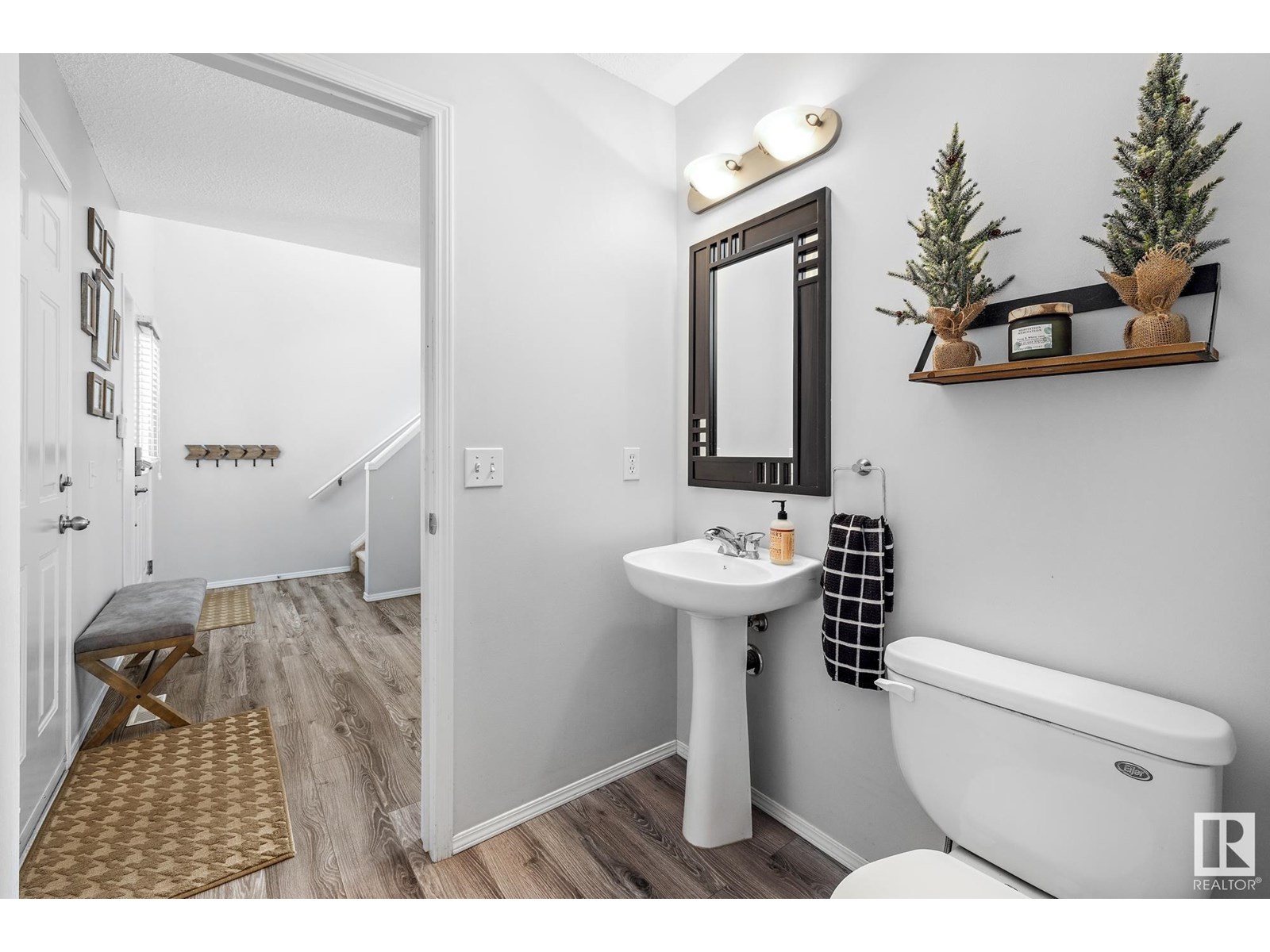 9016 210 St Nw, Edmonton, Alberta  T5T 6X1 - Photo 17 - E4442134