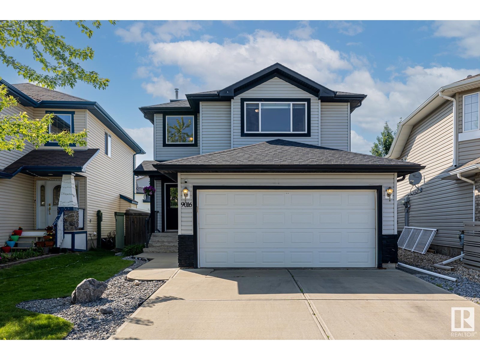 9016 210 ST NW, edmonton, Alberta