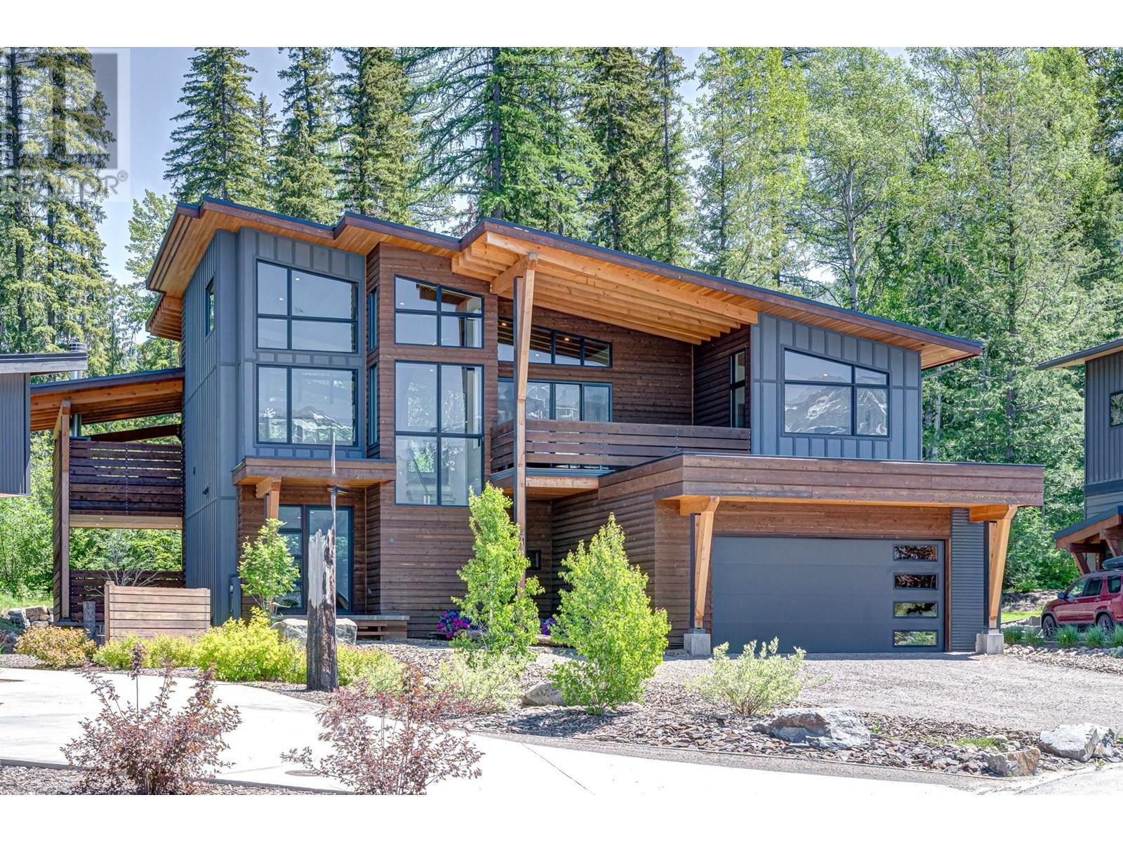 41 Piedmont Drive, Fernie, British Columbia