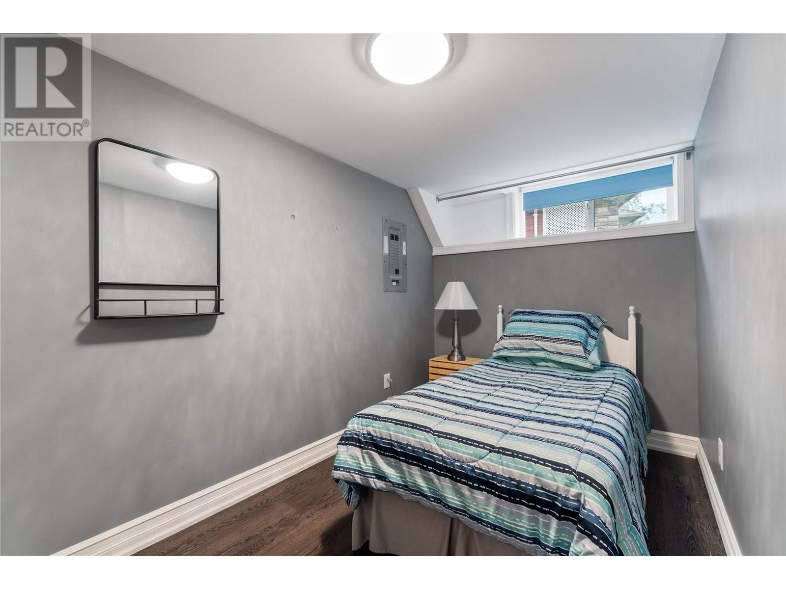 1040 14 Avenue Se, Salmon Arm, British Columbia  V1E 2R6 - Photo 16 - 10349522