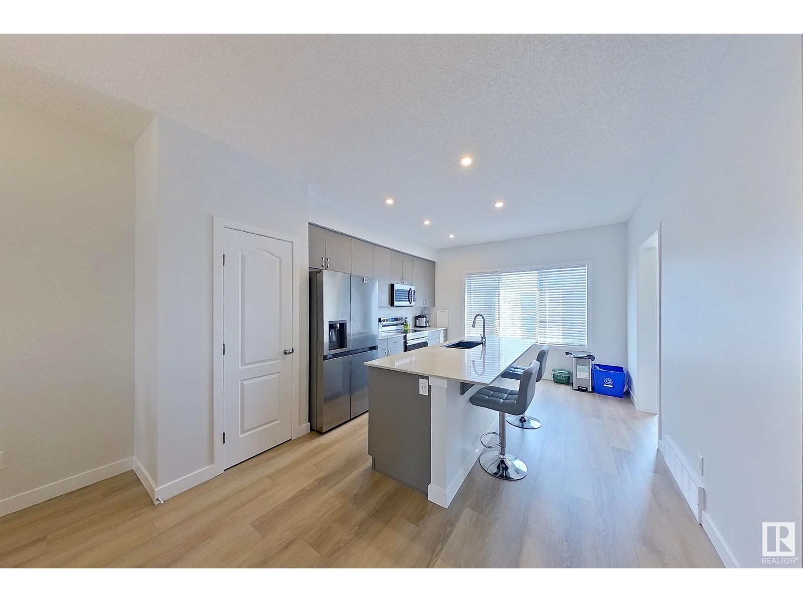 2403 Trumpeter Way Nw Nw, Edmonton, Alberta  T5S 0R8 - Photo 11 - E4442135