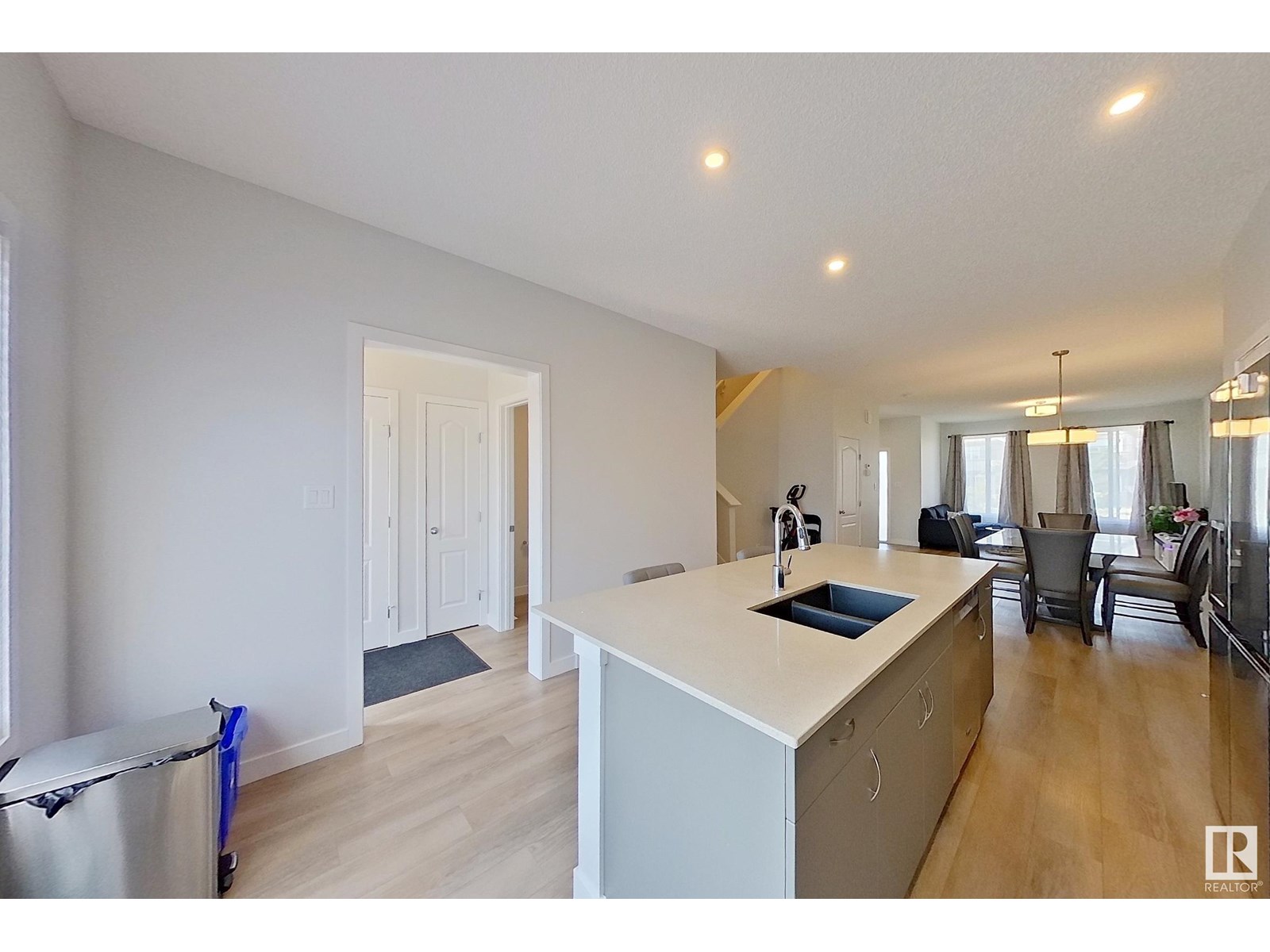 2403 Trumpeter Way Nw Nw, Edmonton, Alberta  T5S 0R8 - Photo 16 - E4442135
