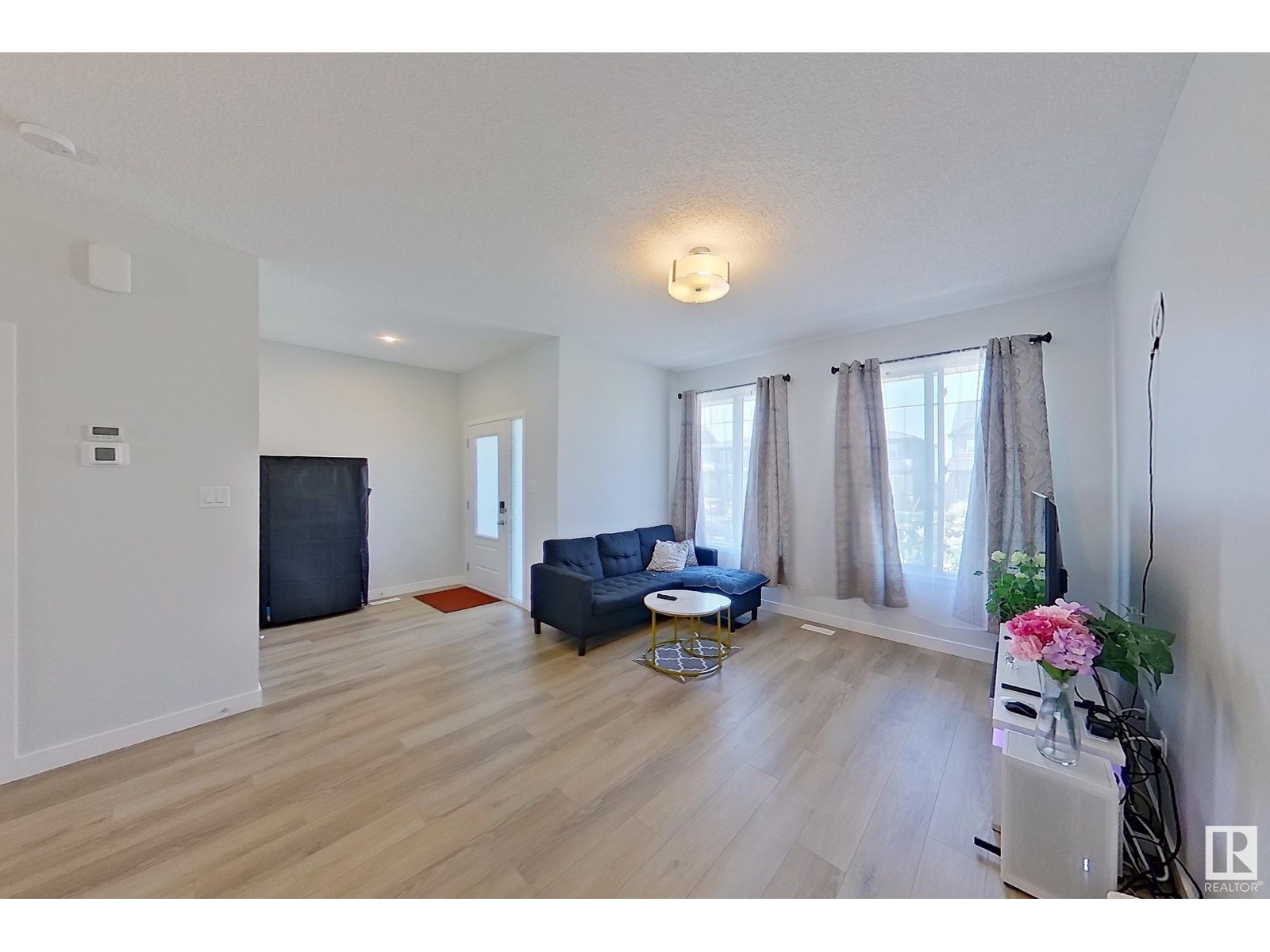 2403 Trumpeter Way Nw Nw, Edmonton, Alberta  T5S 0R8 - Photo 7 - E4442135