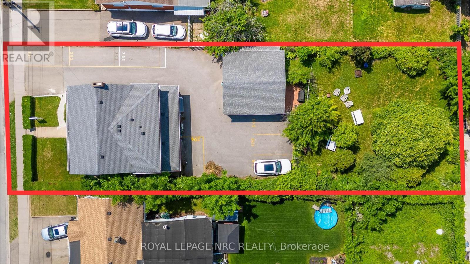 6257 Dunn Street, Niagara Falls (Dorchester), Ontario  L2G 2P6 - Photo 2 - X12217734