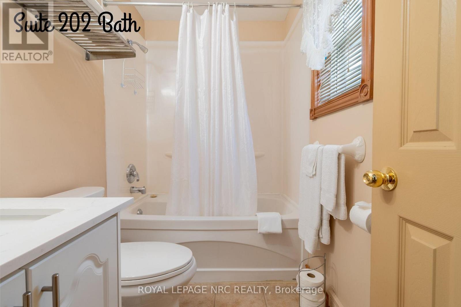 6257 Dunn Street, Niagara Falls (Dorchester), Ontario  L2G 2P6 - Photo 37 - X12217734