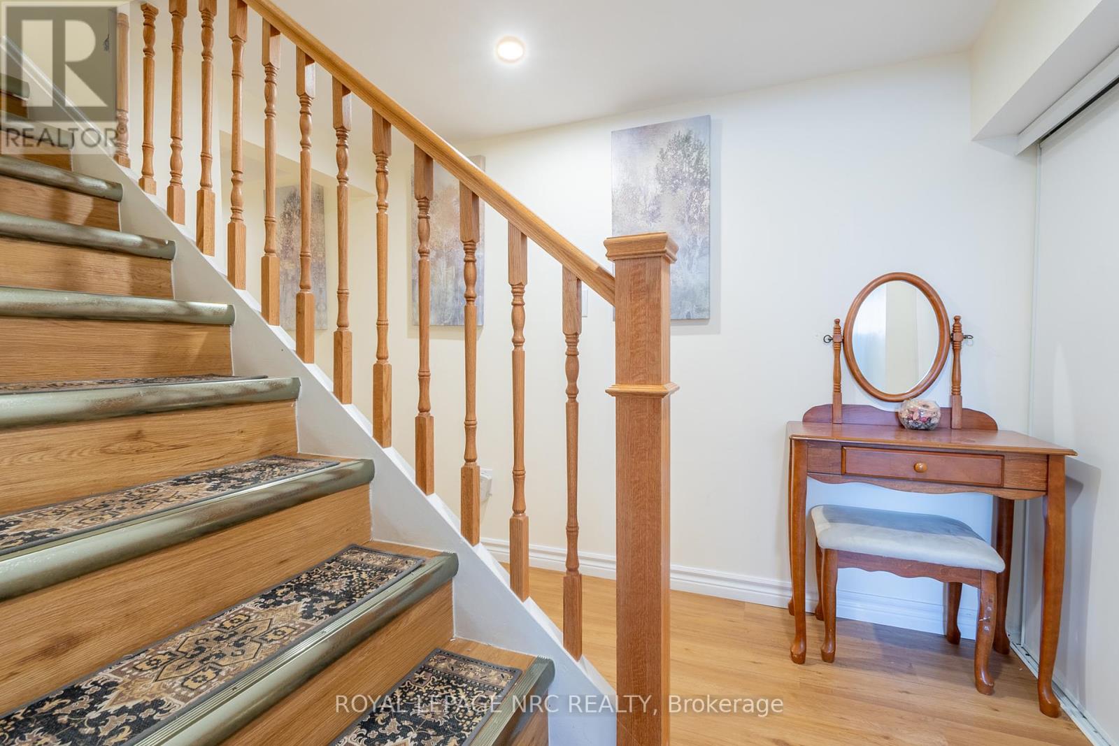 6257 Dunn Street, Niagara Falls (Dorchester), Ontario  L2G 2P6 - Photo 42 - X12217734