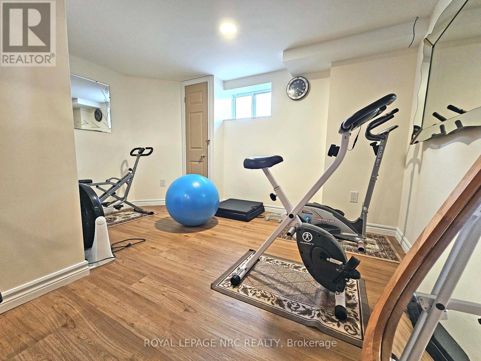 6257 Dunn Street, Niagara Falls (Dorchester), Ontario  L2G 2P6 - Photo 47 - X12217734