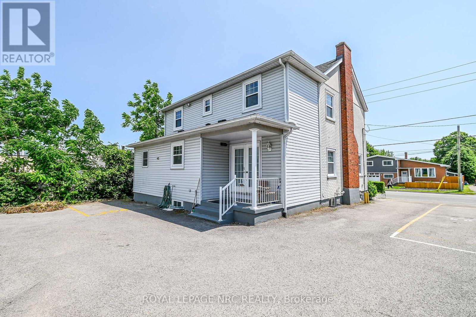 6257 Dunn Street, Niagara Falls (Dorchester), Ontario  L2G 2P6 - Photo 9 - X12217734