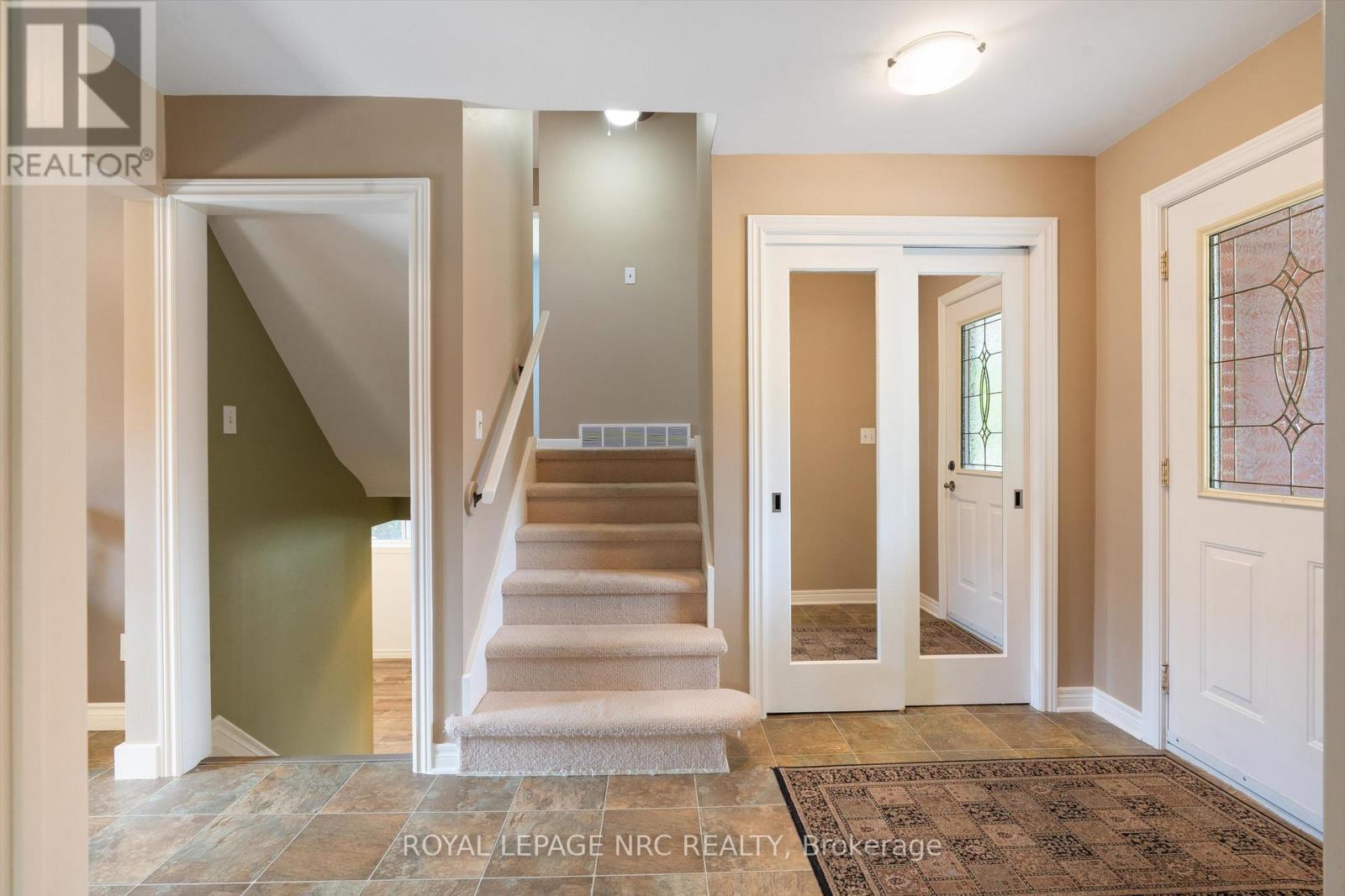 533 Vine Street, St. Catharines (Vine/linwell), Ontario  L2M 3T5 - Photo 10 - X12217759