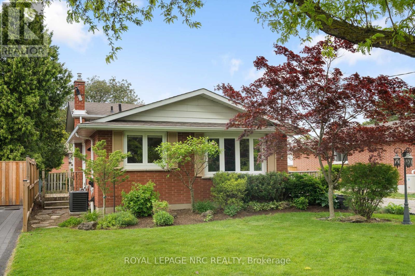 533 Vine Street, St. Catharines (Vine/linwell), Ontario  L2M 3T5 - Photo 2 - X12217759
