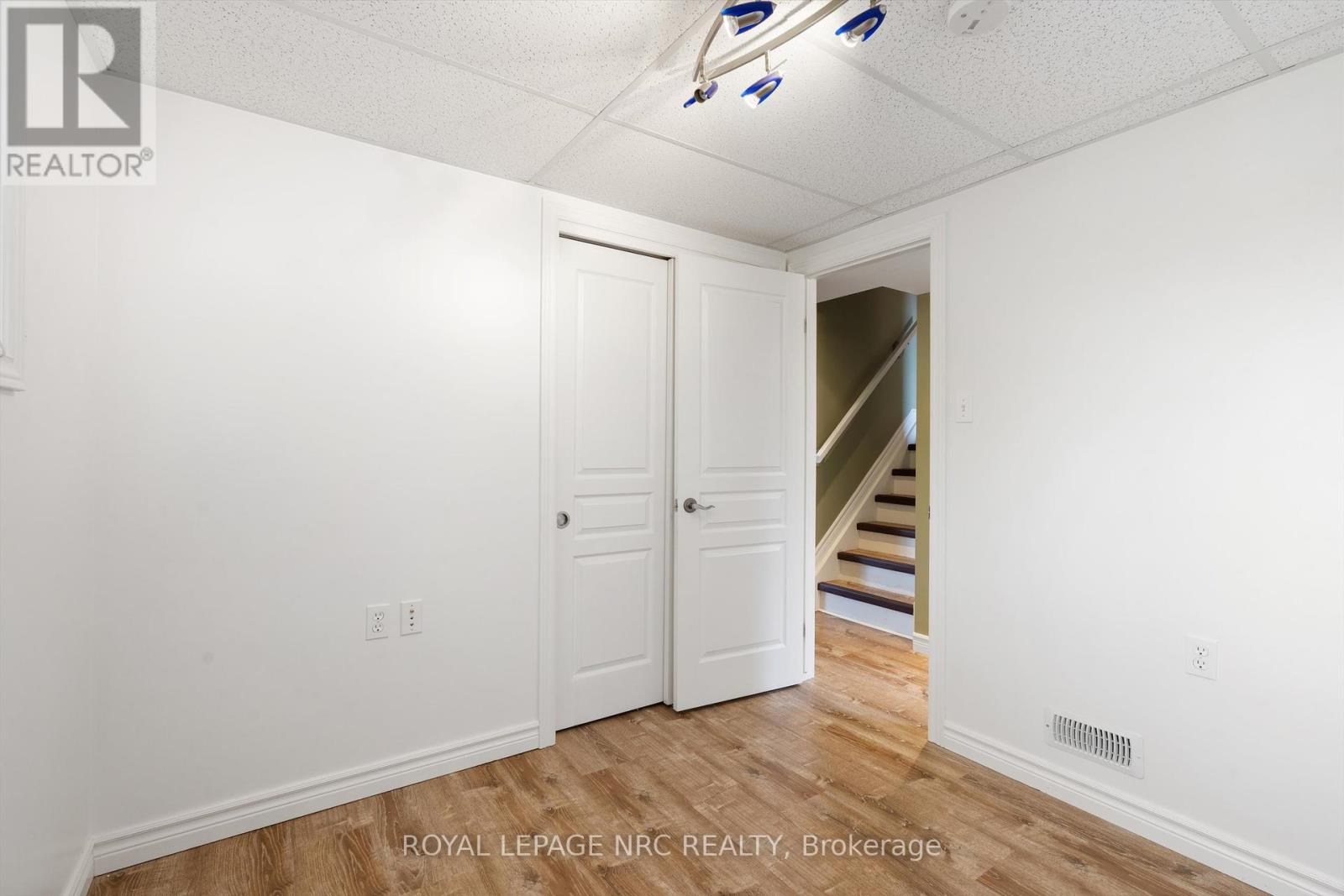 533 Vine Street, St. Catharines (Vine/linwell), Ontario  L2M 3T5 - Photo 26 - X12217759