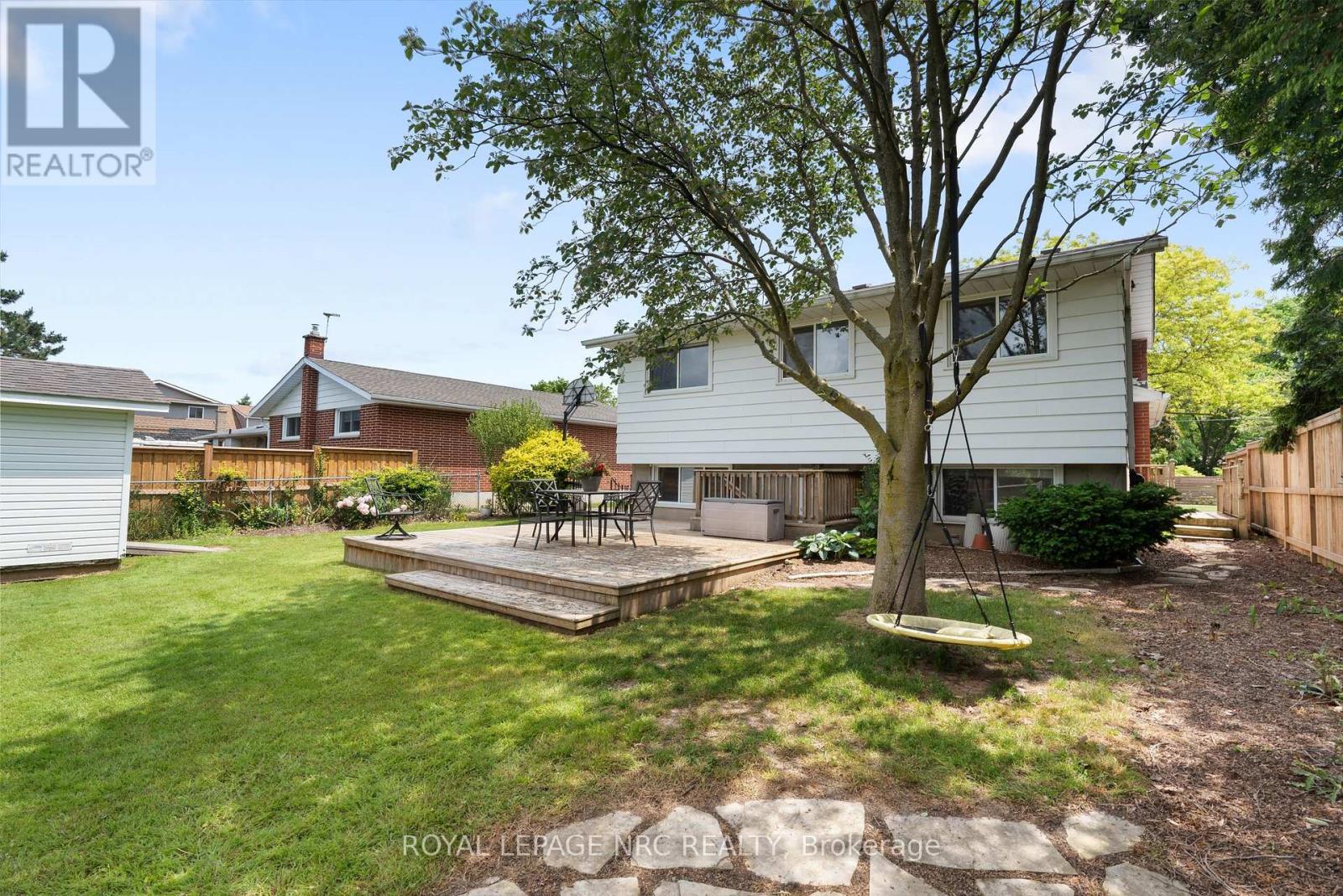 533 Vine Street, St. Catharines (Vine/linwell), Ontario  L2M 3T5 - Photo 37 - X12217759