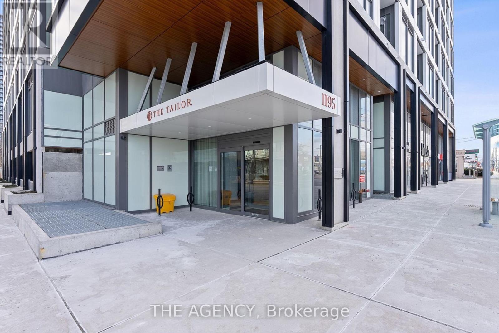 608 - 1195 The Queens Way, Toronto, Ontario  M8Z 0H1 - Photo 3 - W12215463