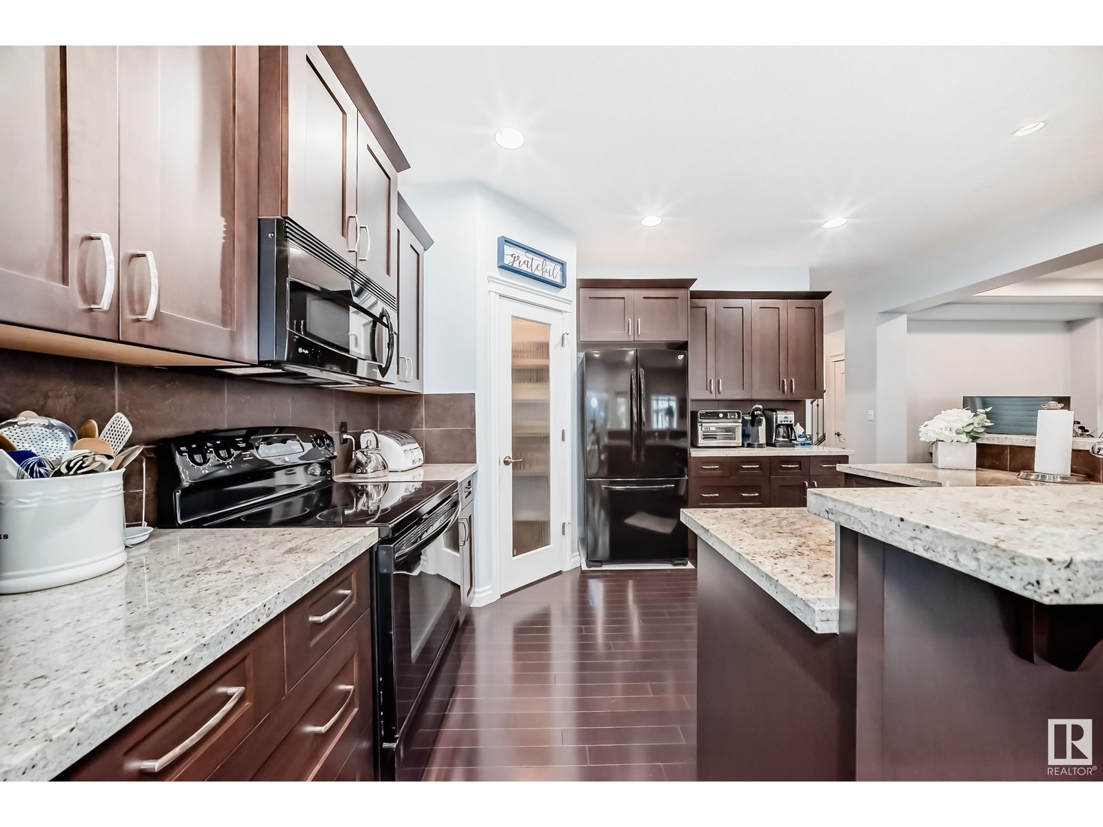 1141 Hays Dr Nw, Edmonton, Alberta  T6M 0M2 - Photo 5 - E4442136