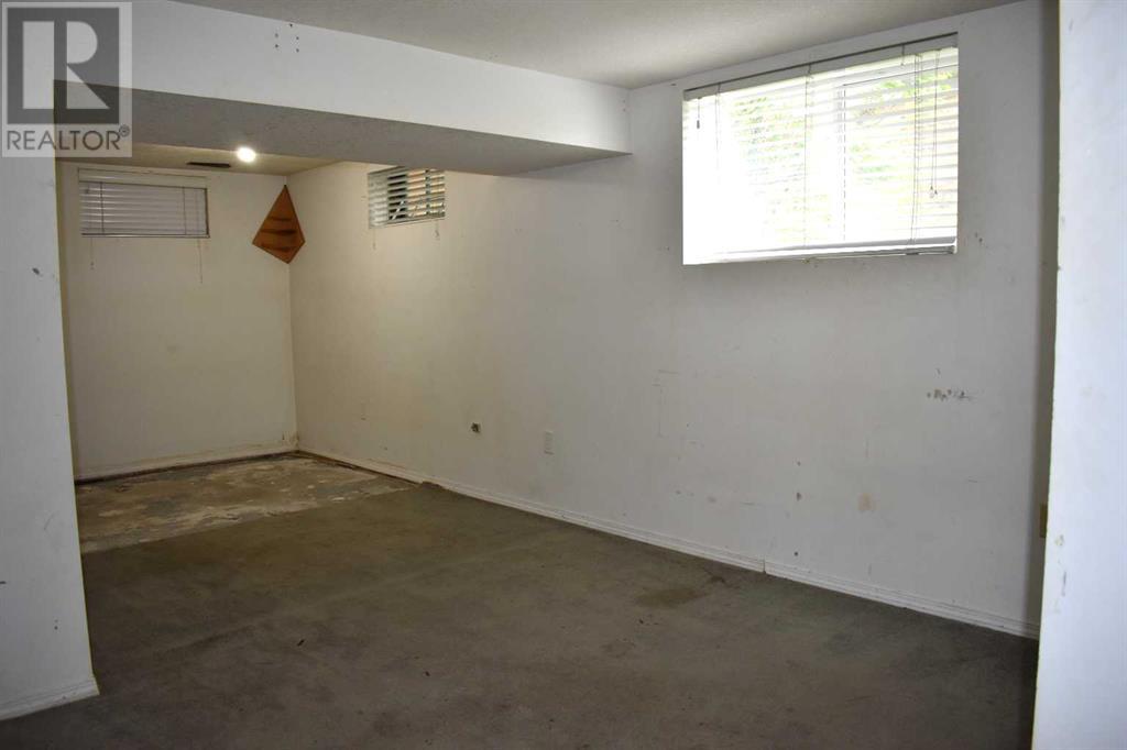 7616 34 Avenue Nw, Calgary, Alberta  T3B 1N6 - Photo 22 - A2227223