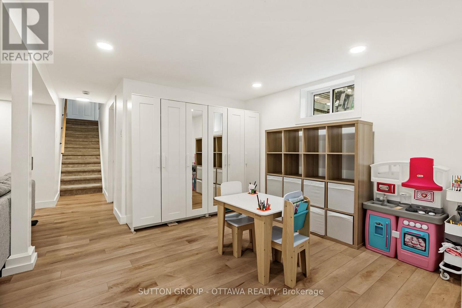 19 Donland Avenue, Ottawa, Ontario  K2G 3A4 - Photo 23 - X12217747