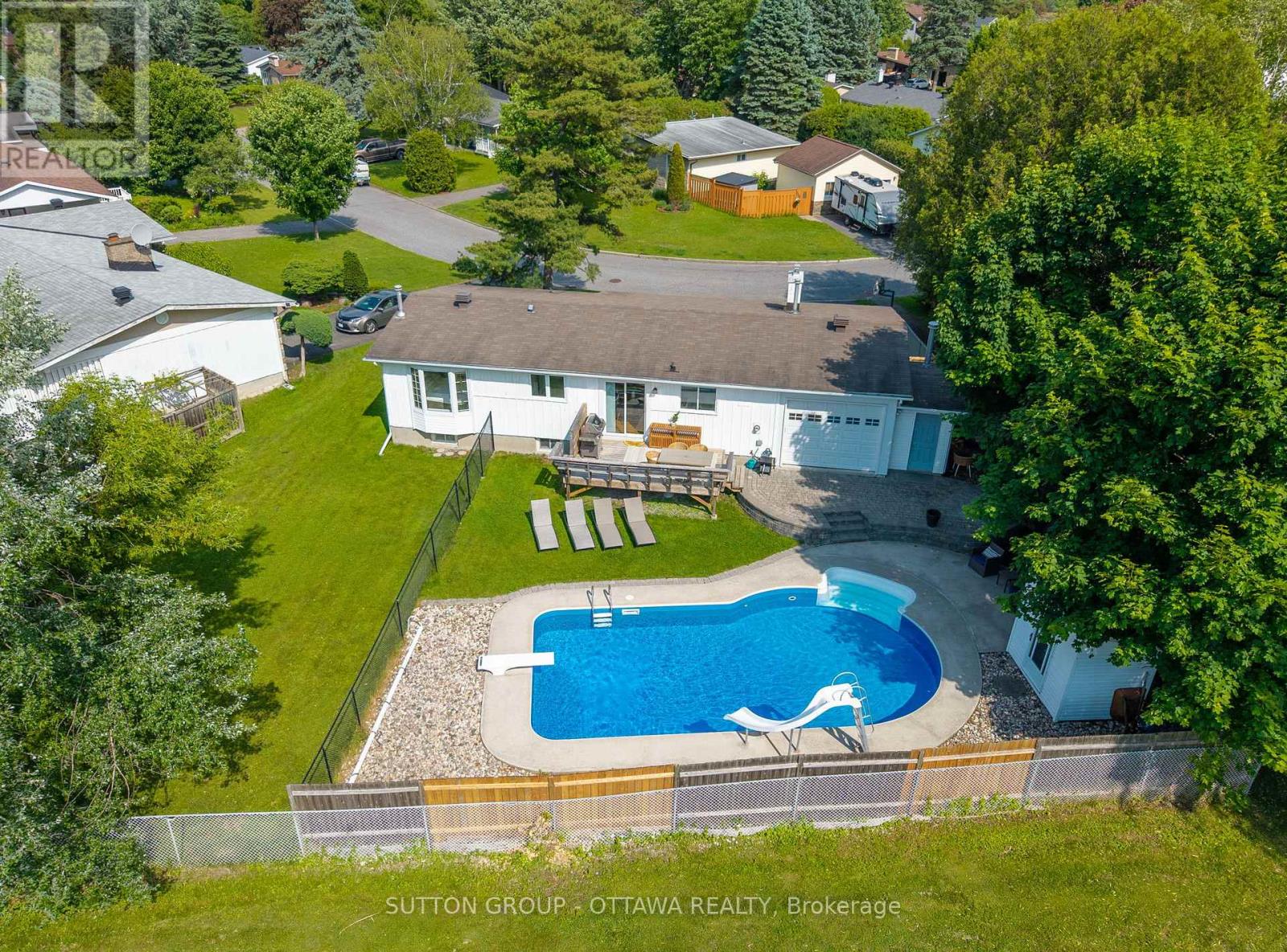 19 Donland Avenue, Ottawa, Ontario  K2G 3A4 - Photo 37 - X12217747