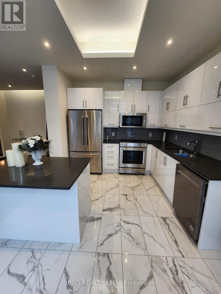 103 - 825 CHURCH STREET S, Toronto, Ontario