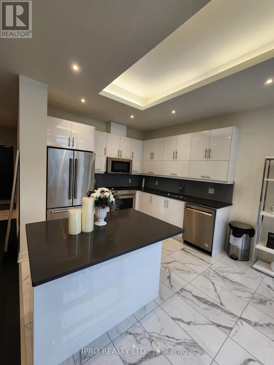 103 - 825 Church Street S, Toronto, Ontario  M4W 3Z4 - Photo 4 - C12217683