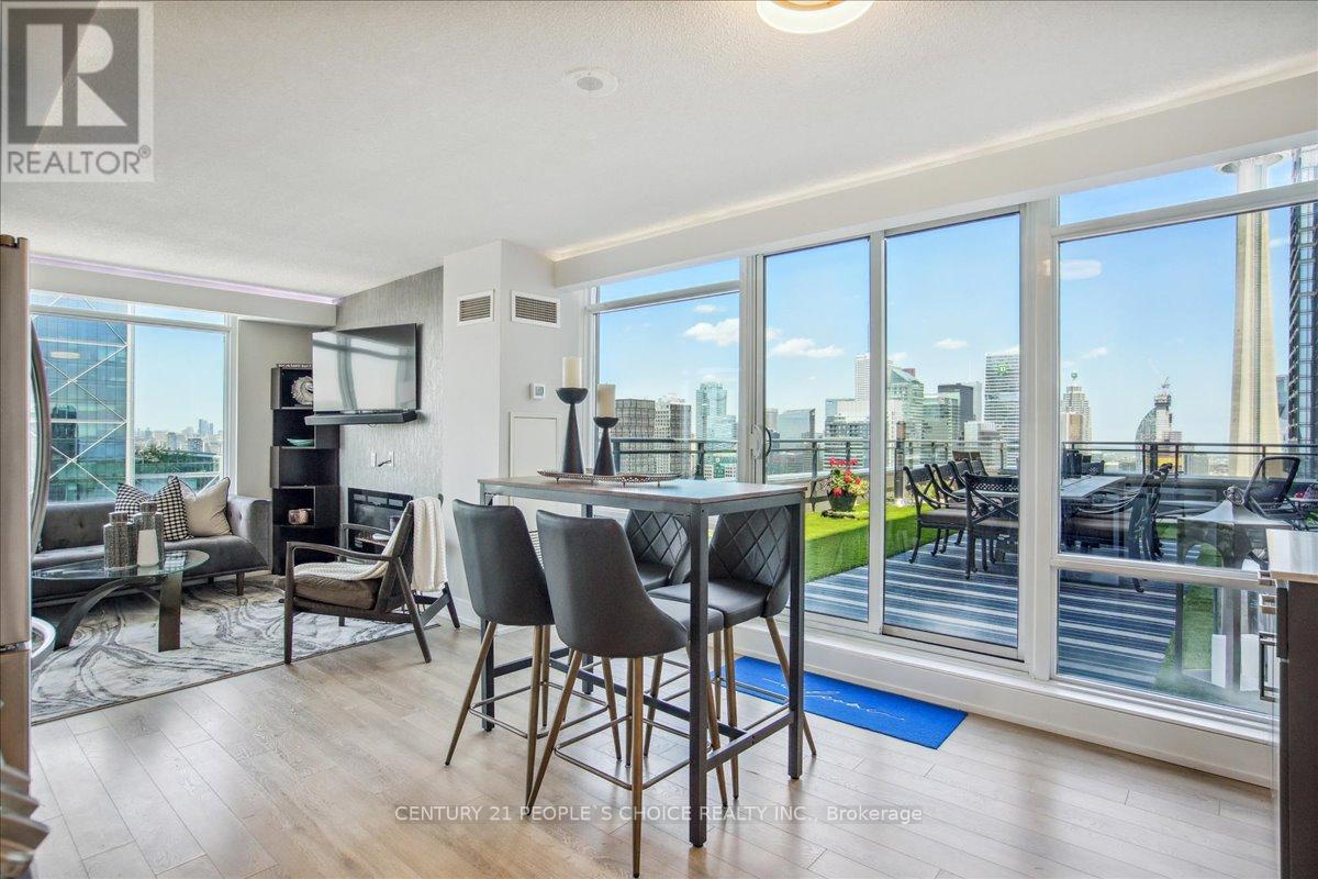 Ph5201 - 25 Telegram Mews, Toronto (Waterfront Communities), Ontario  M5V 3Z1 - Photo 6 - C12217713