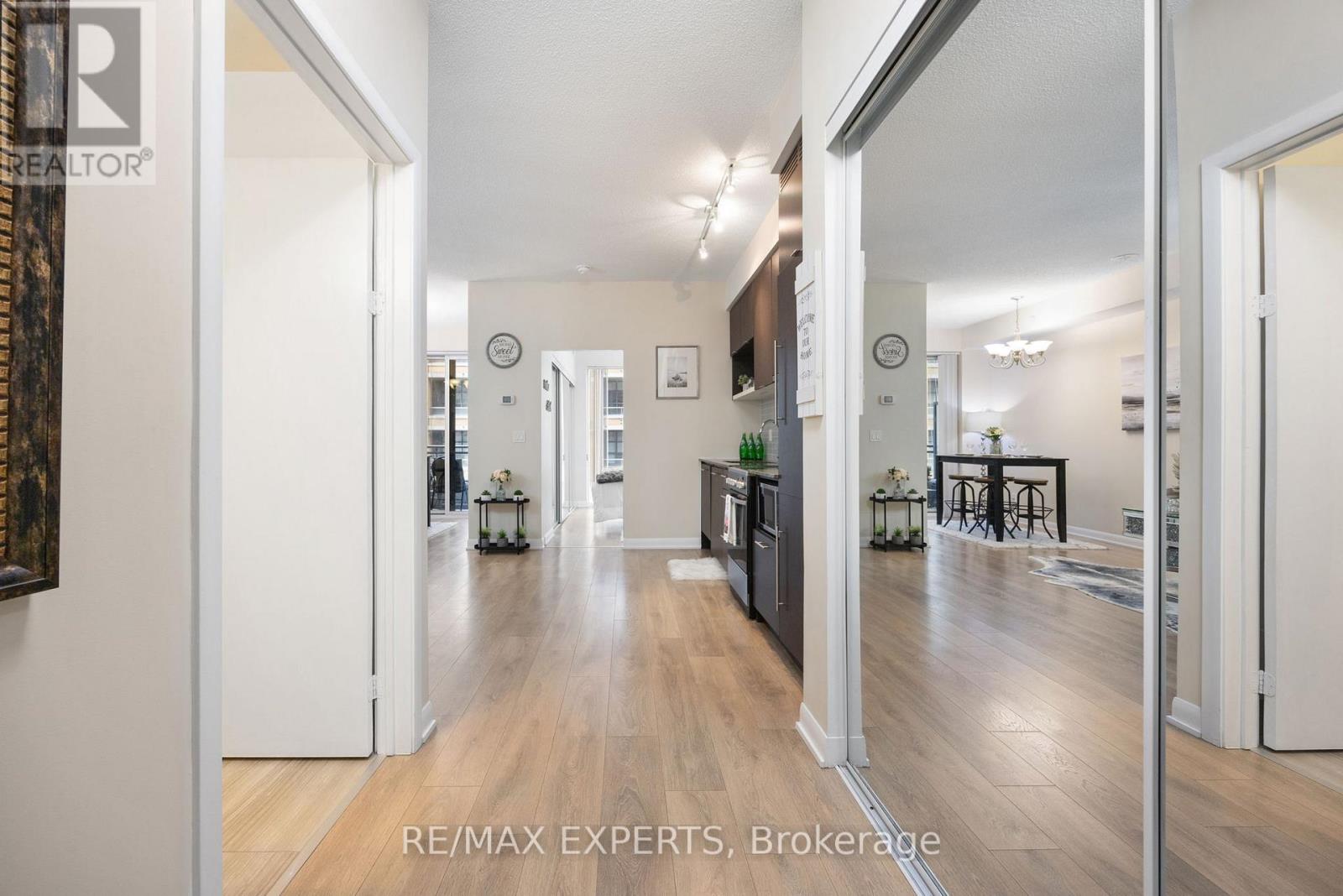 802 - 435 Richmond Street W, Toronto (Waterfront Communities), Ontario  M5V 0N3 - Photo 3 - C12217718